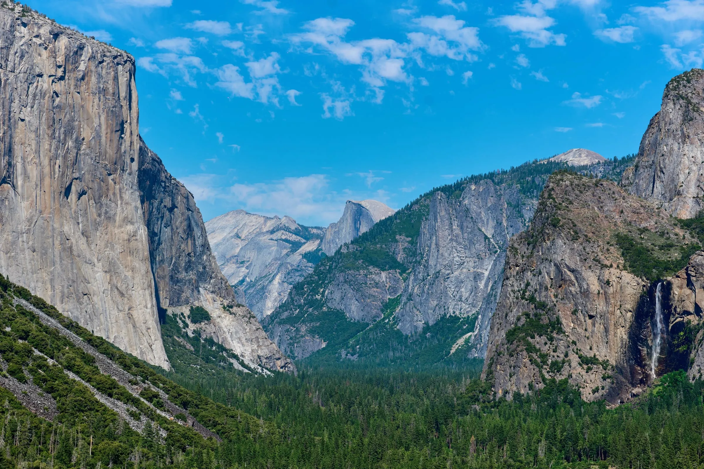 Tunnel View — El Capitan, Half Dome, and Bridalveil Fall